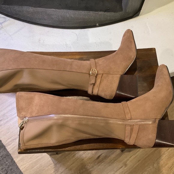 NWT Blondo TWYLA Waterproof Tall Boot Taupe Suede Size 7M - Picture 6 of 9